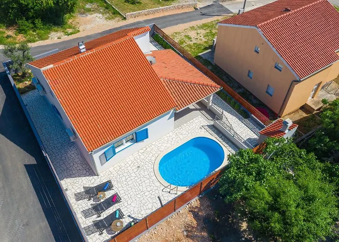 Villa Nika